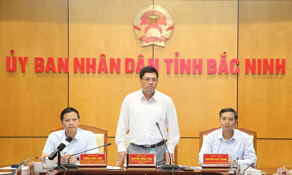 Bac Ninh provincial Party Chief urges acceleration of Gia Binh airport projects
